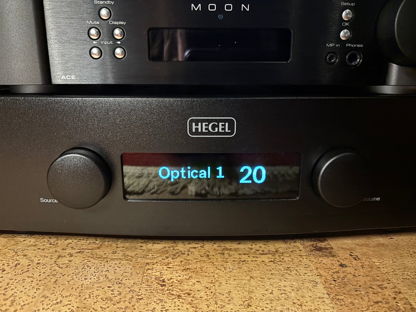 PRE-OWNED H190 Integrated Amplifier & Music Streamer - Black