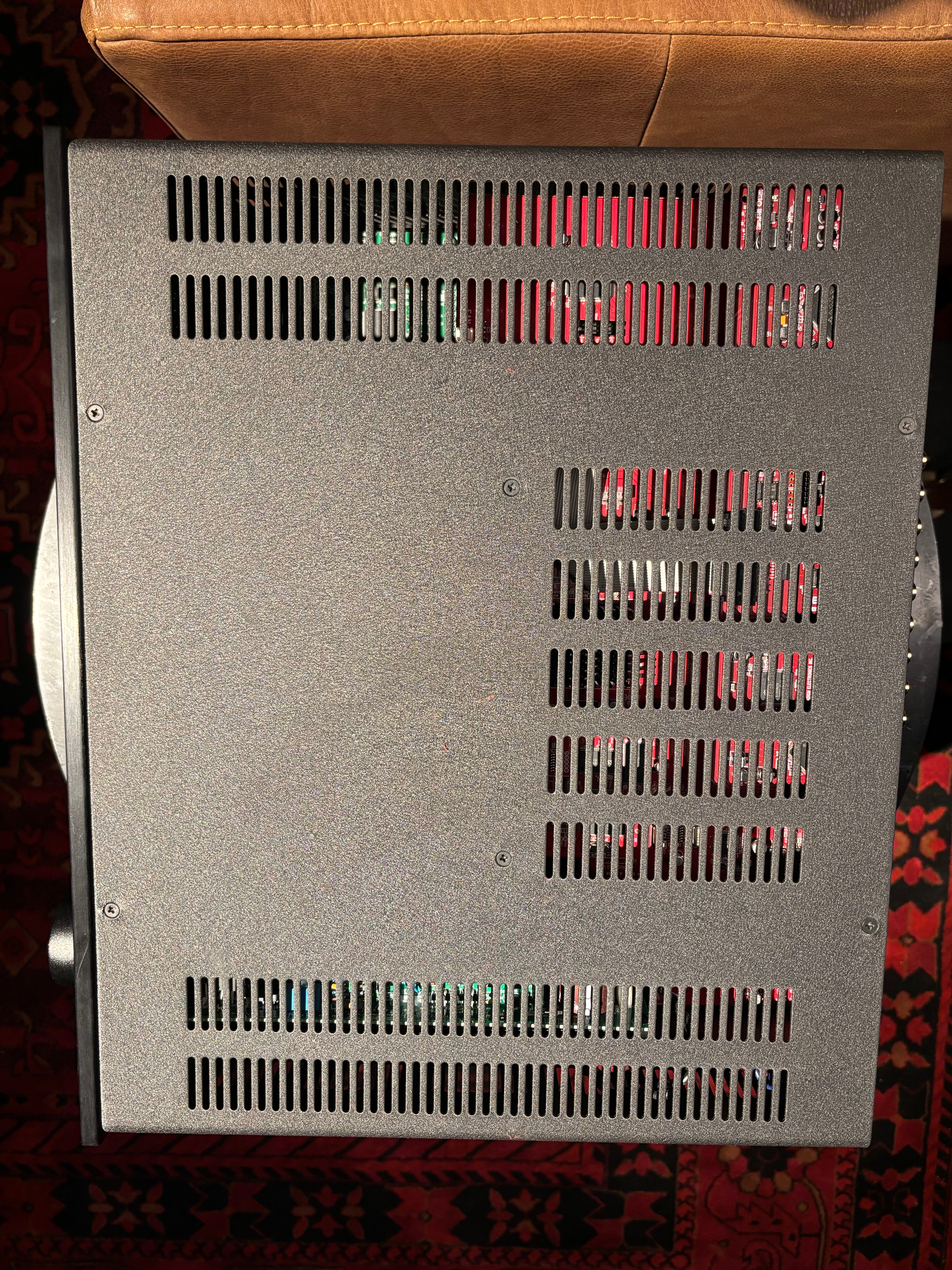 PRE-OWNED AVM 50V 7.1-channel A/V processor with Anthem Room Correction (ARC)