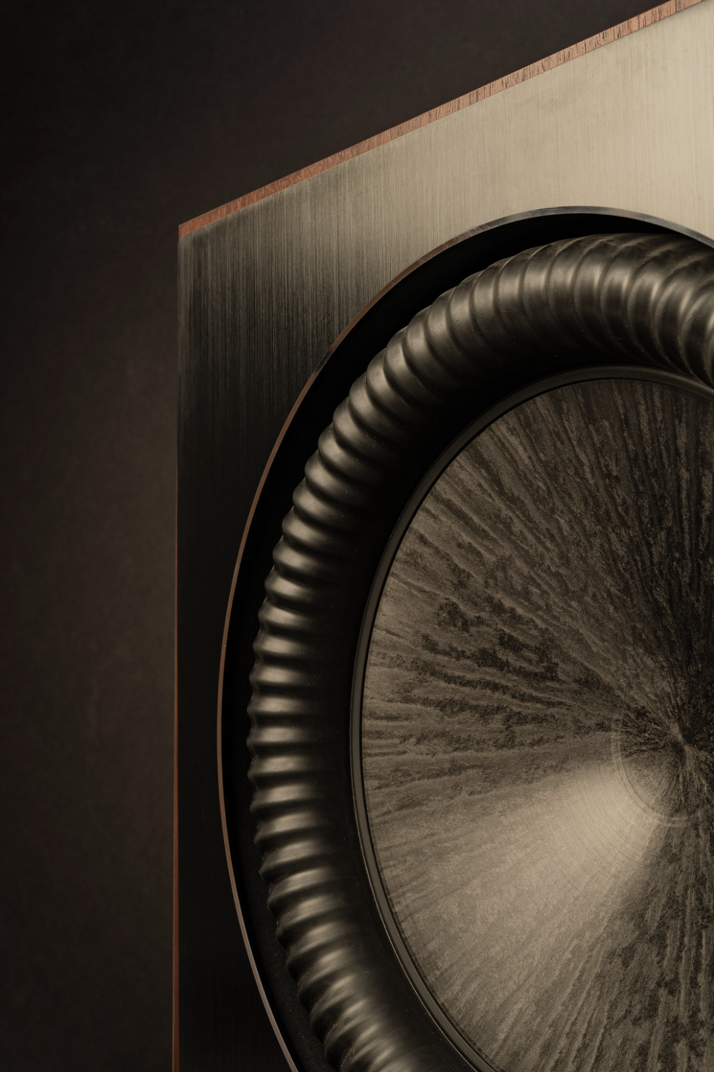 XR13 Subwoofer - Walnut