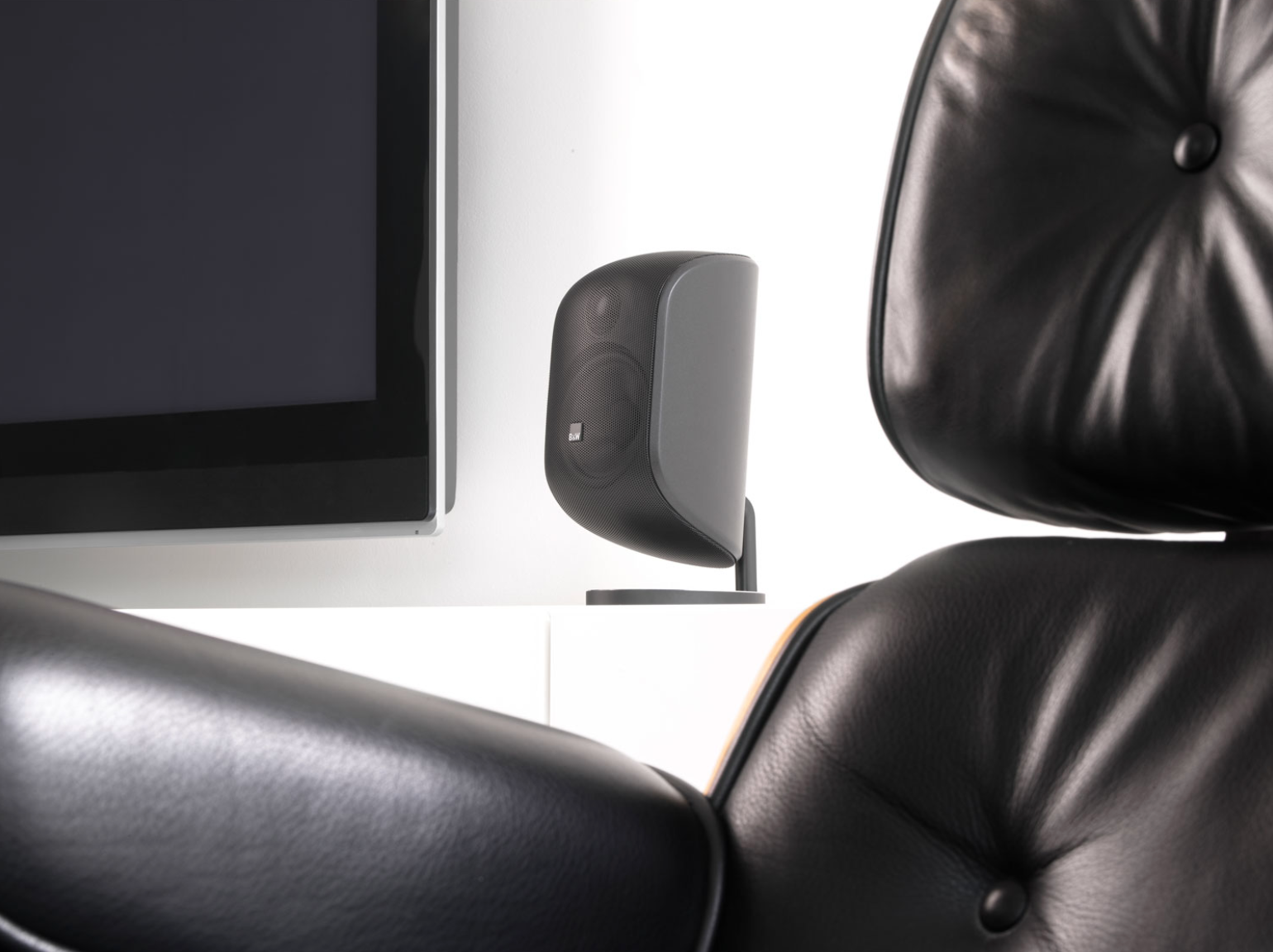 M1 Satellite Speaker - White
