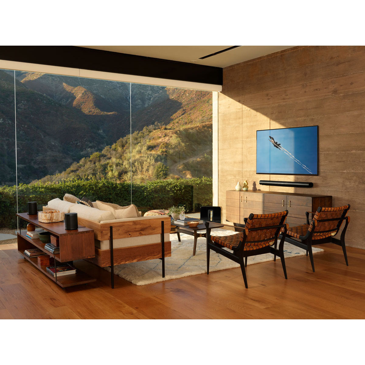 Sets_Black__5.1_Surround_Set-Lifestyle-Home_Theater-Q3FY20_MST-MST_fid87454