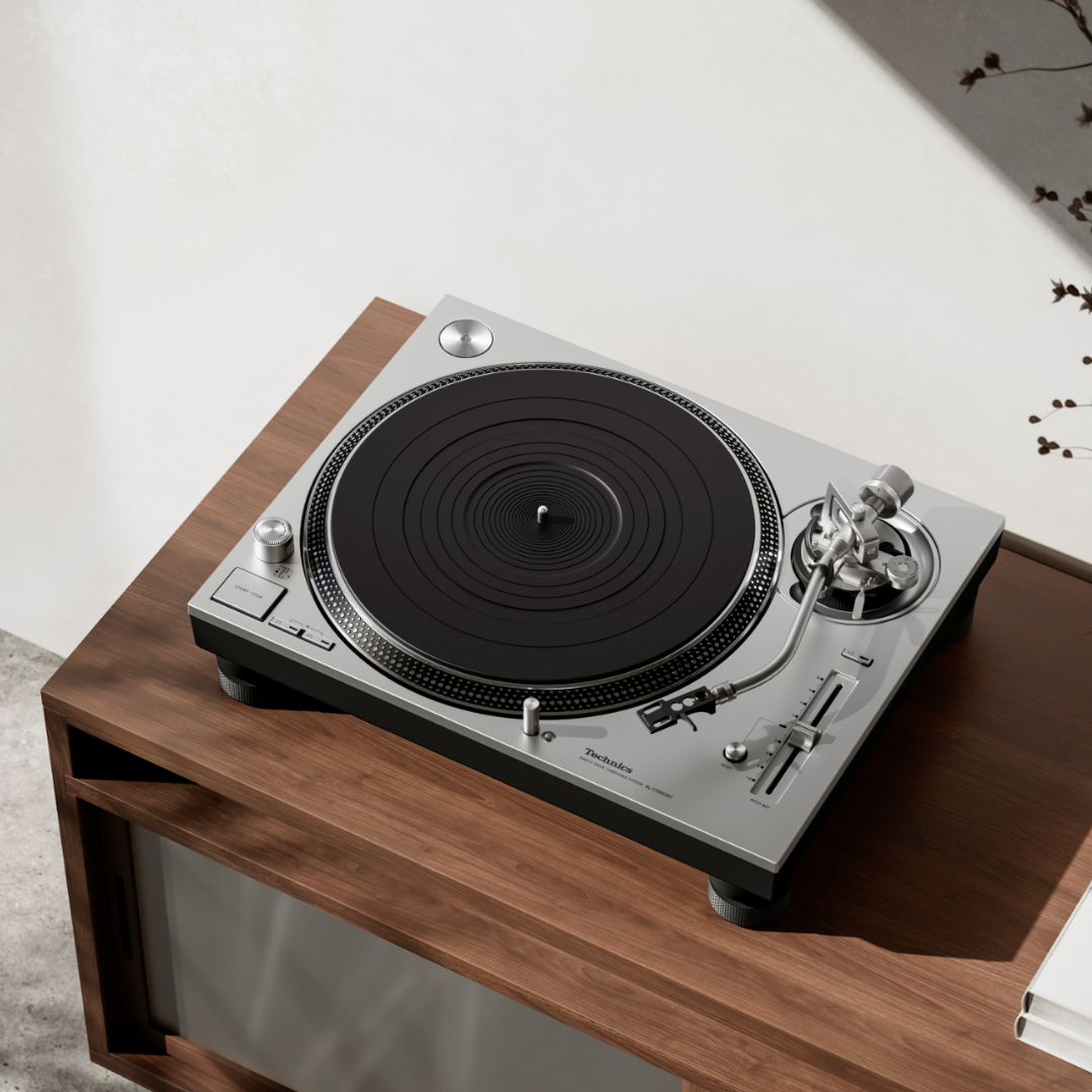 SL-1210GR2 Grand Class Delta Sigma Direct Drive Turntable - Black