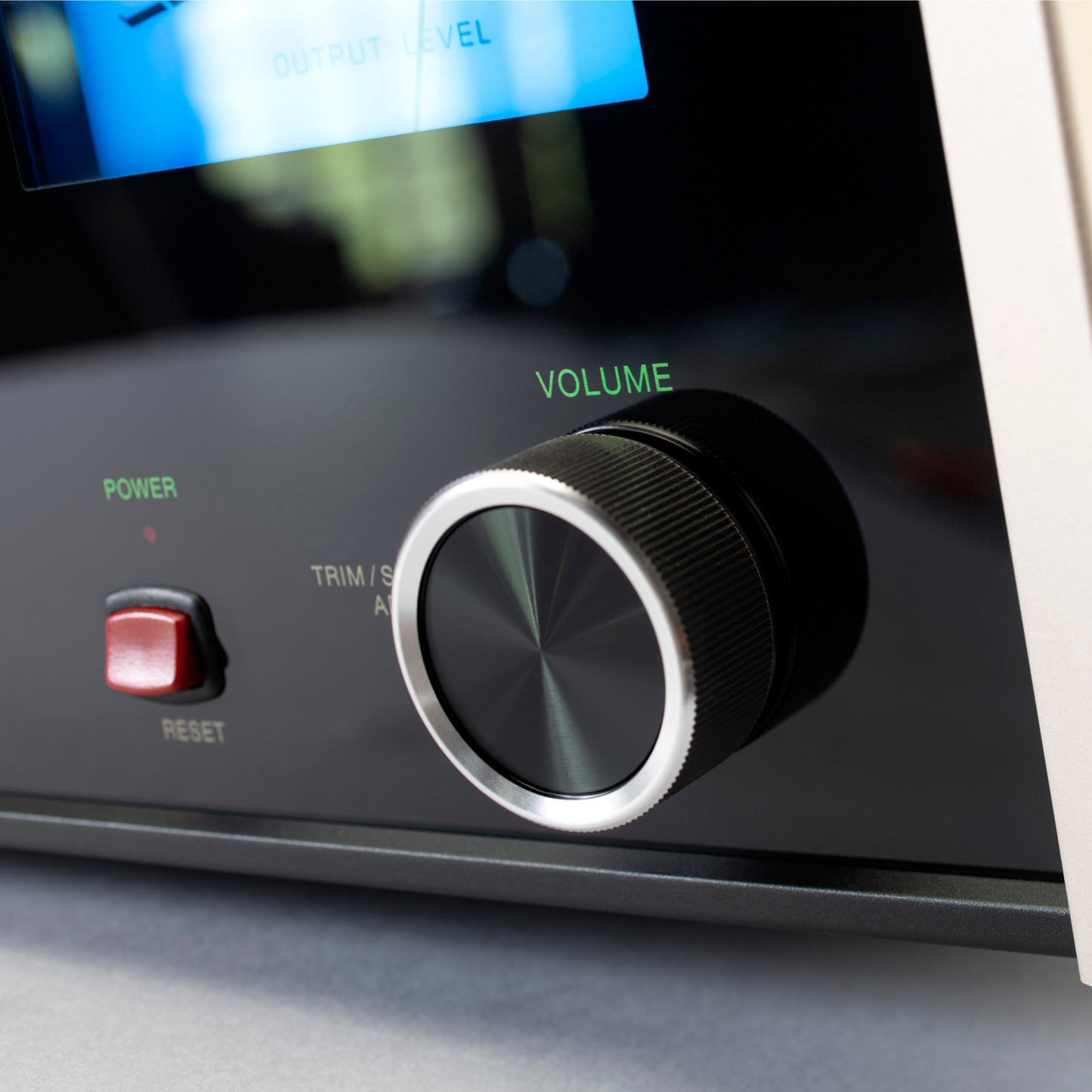 CS7500 2-Channel Streaming Amplifier