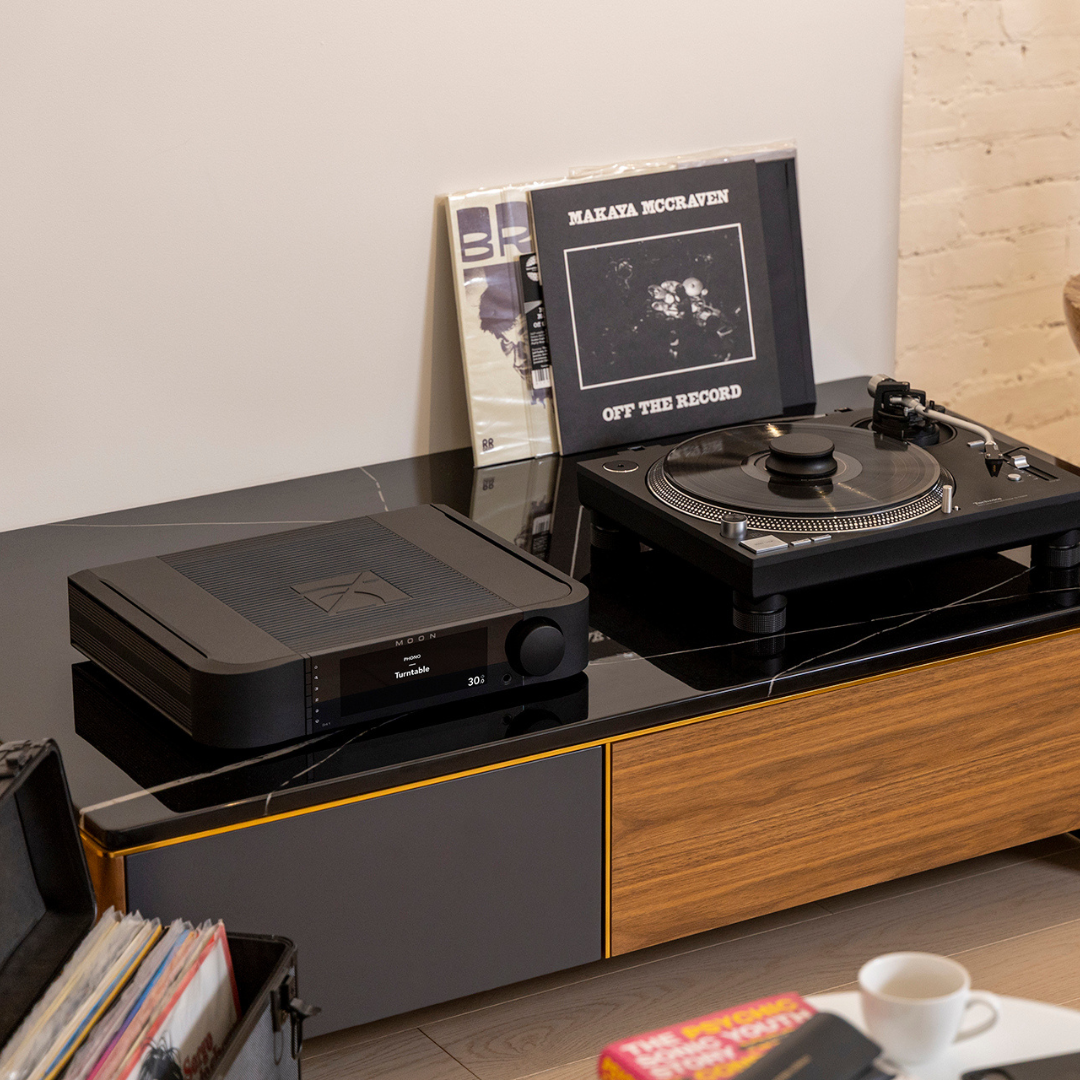 341 Integrated Amplifier - Black