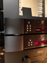 PRE-OWNED MOON by Simaudio 260DT CD Transport - Black
