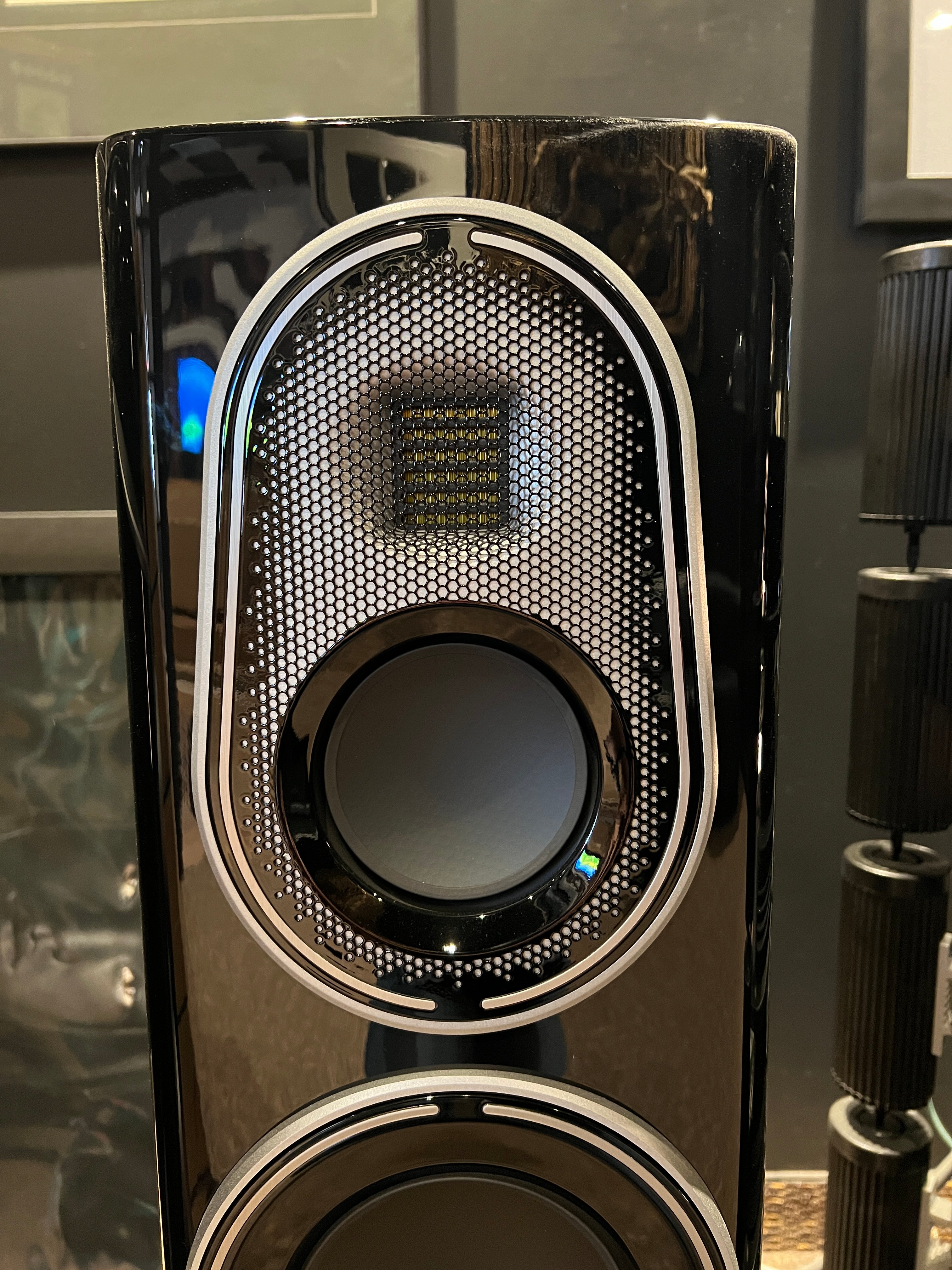 Monitor Audio Platinum PL-200 Floorstanding Speaker Pair - Demo
