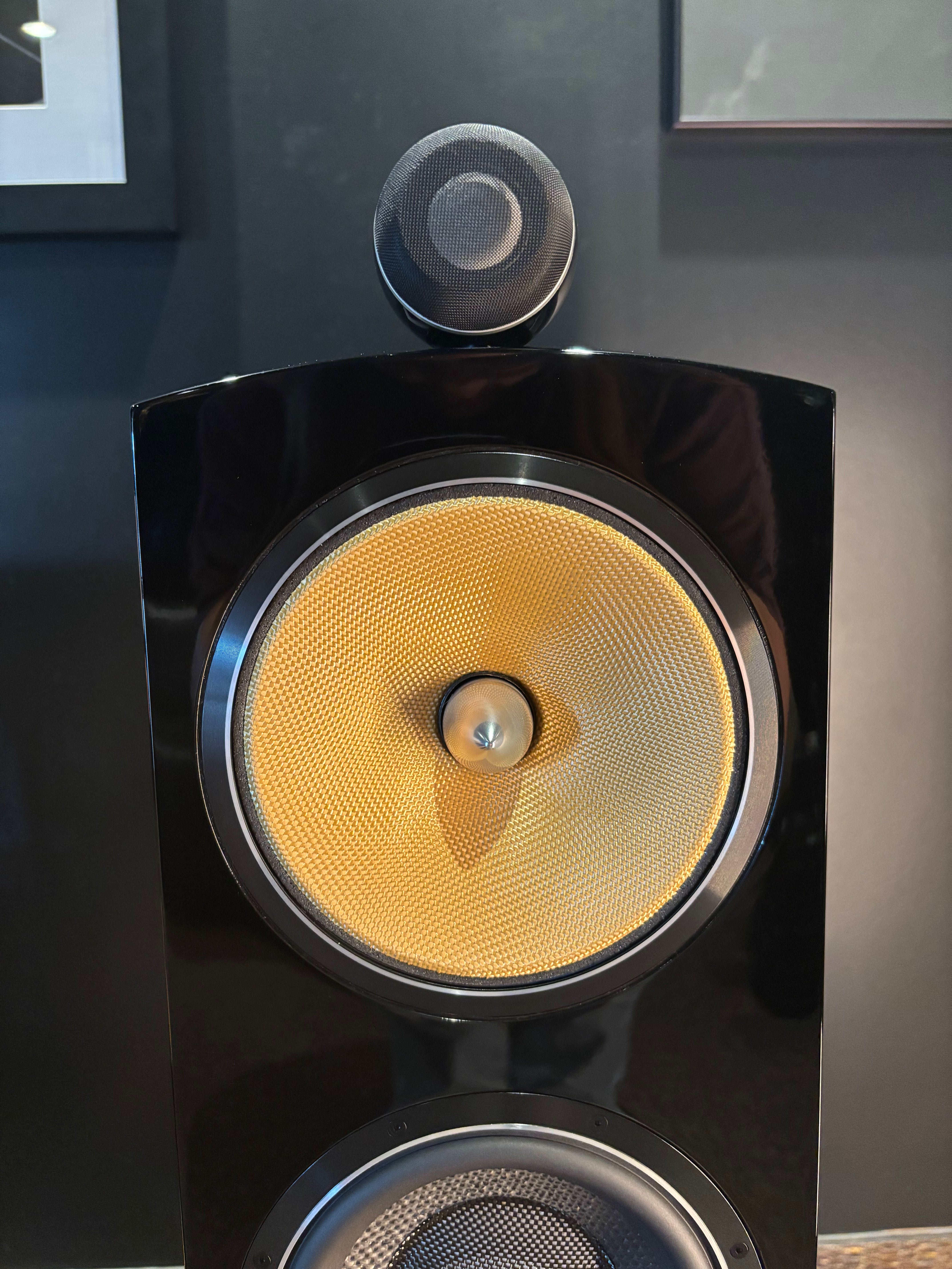 Pre-Owned 804 Diamond Floor-standing Speaker Pair - Gloss Black