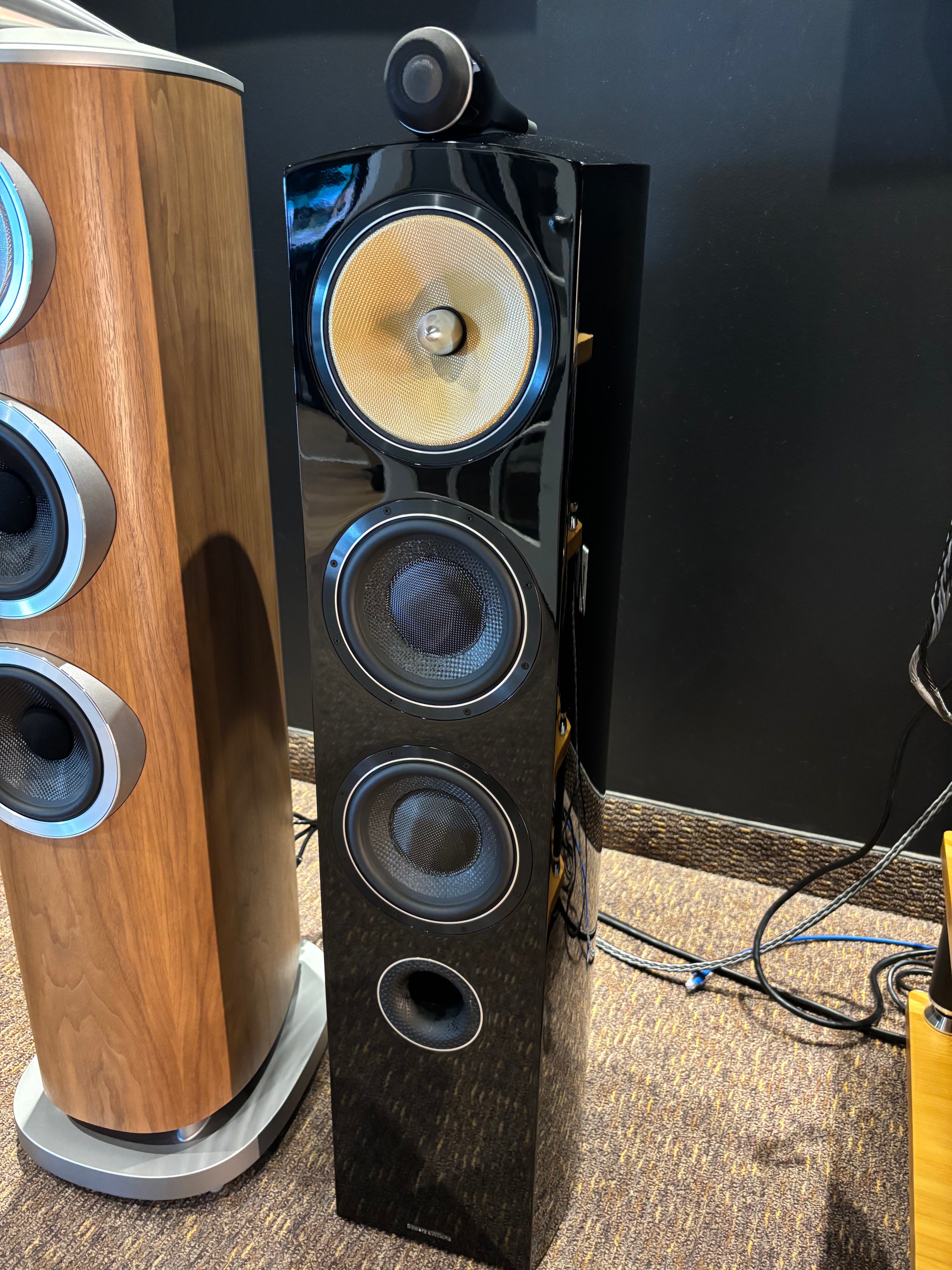 Pre-Owned 804 Diamond Floor-standing Speaker Pair - Gloss Black