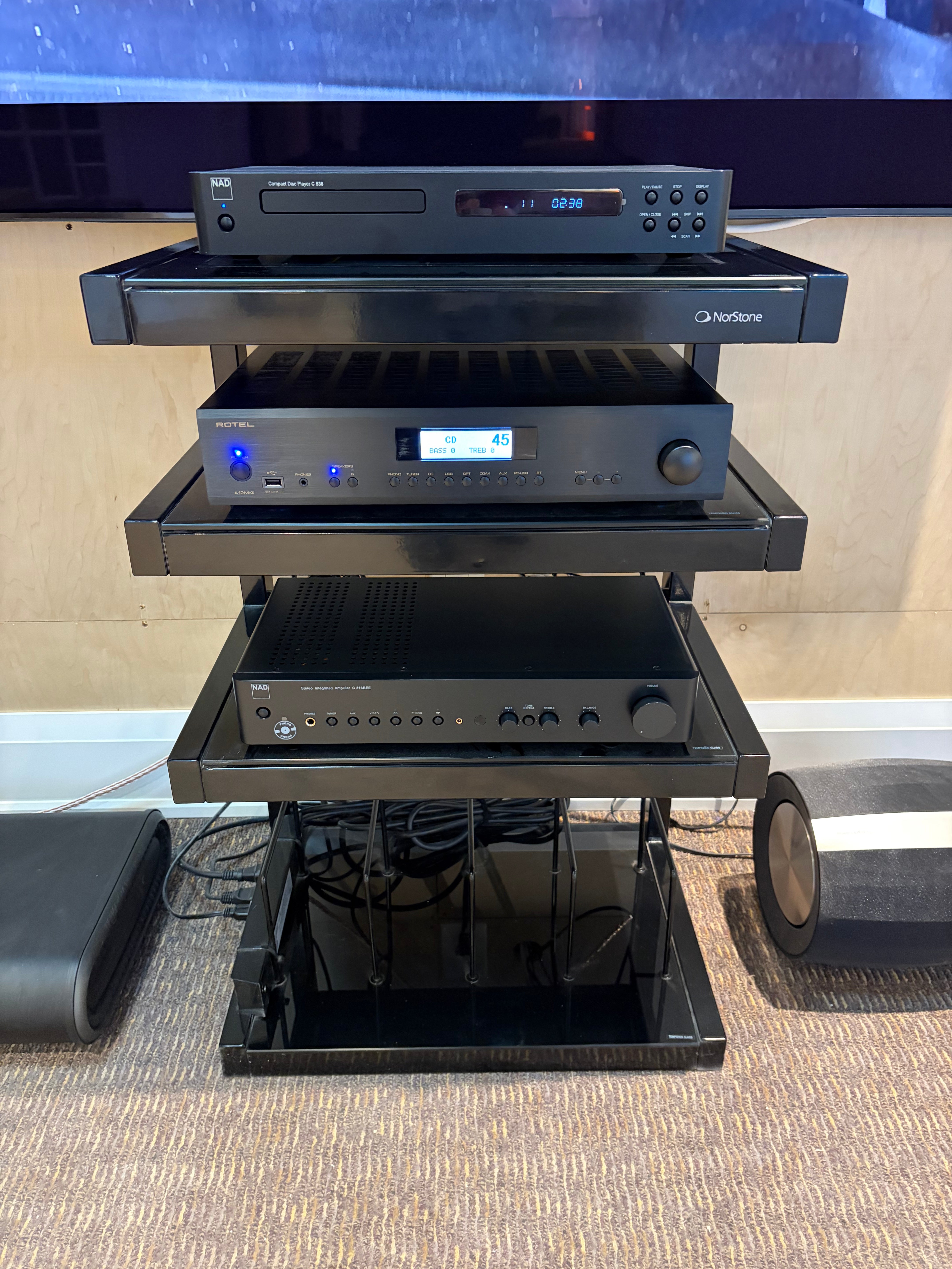 Norstone ESSE Hi-Fi Rack - DEMO UNIT