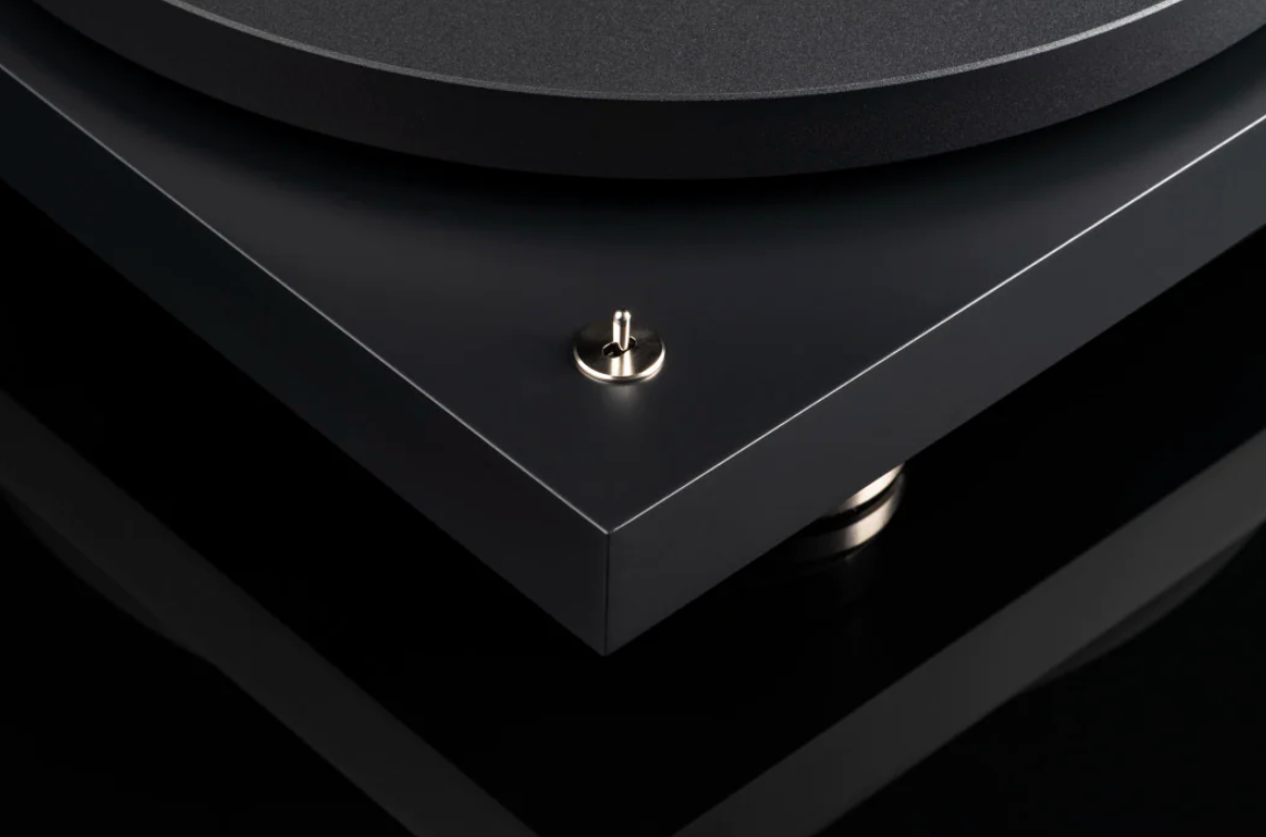 DEBUT PRO Turntable (Pick It Pro) - Satin Black