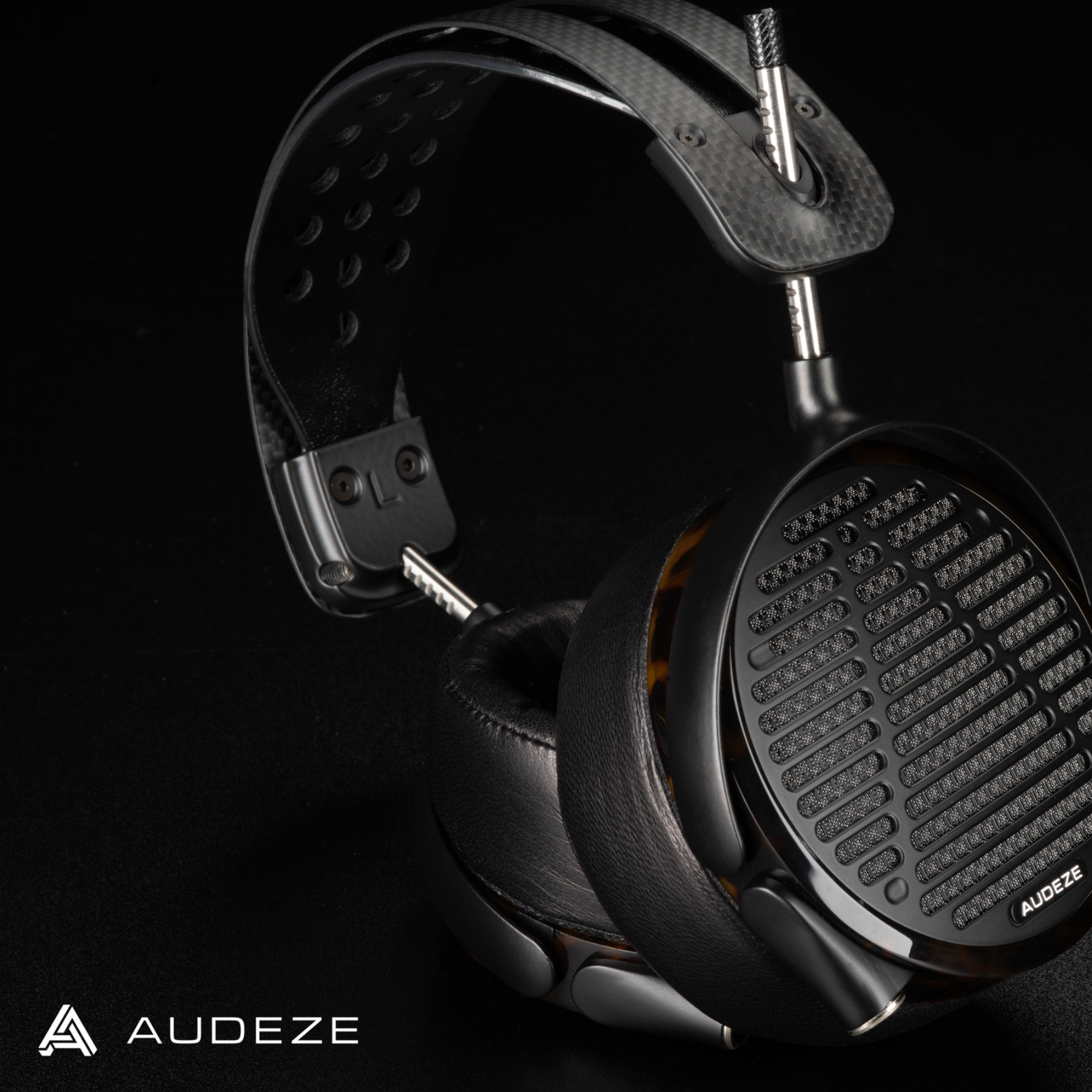 LCD-5 w/ACETATE Ring Cable w/6.35 Adapter