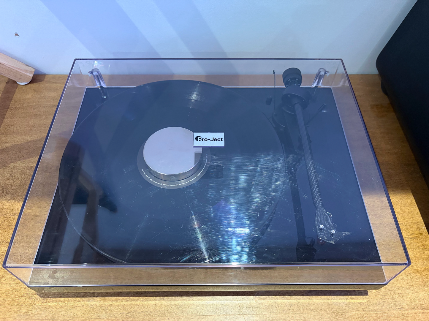 Debut Carbon Evo Turntable (2MRed) - Piano Black - Demo Model